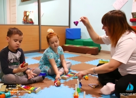 Групповое занятие с элементами логоритмики