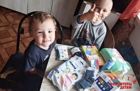 Доставили благотворительную помощь детям из Думиничей
